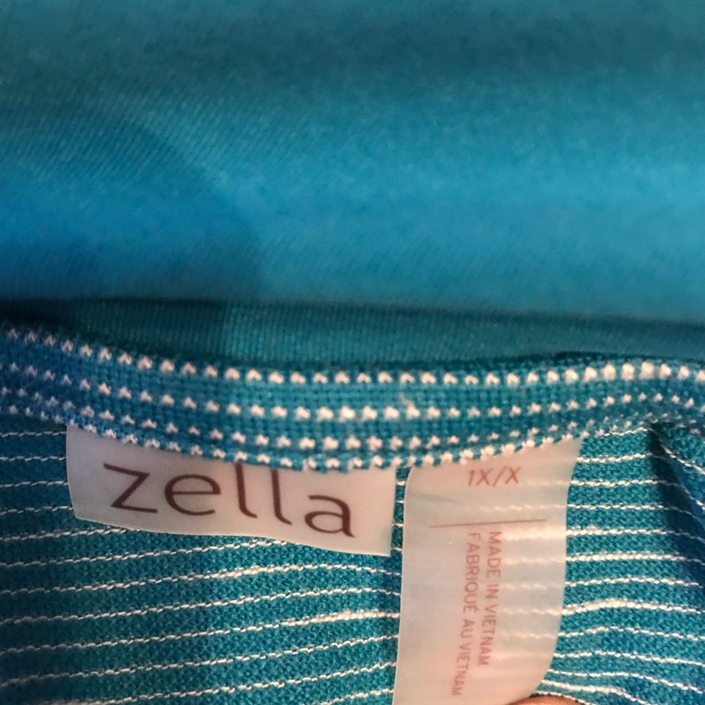 Women’s plus size zip front jacket